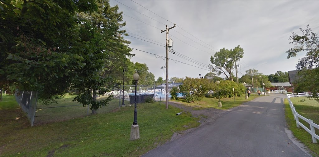 Club Aquatique de Baie-dUrfé | 20613 Rue Lakeshore, Baie-dUrfé, QC H9X 2Z4, Canada | Phone: (514) 457-1901