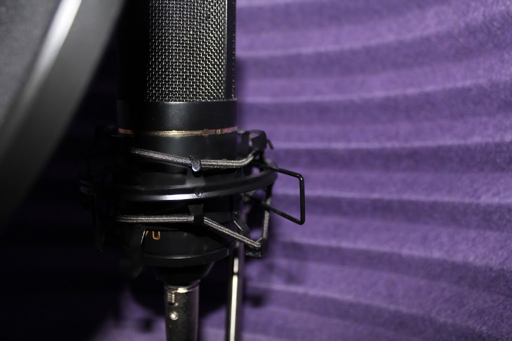 SoundWaves | 6 Forest Gate Way, Nepean, ON K2G 6P2, Canada | Phone: (613) 501-7100
