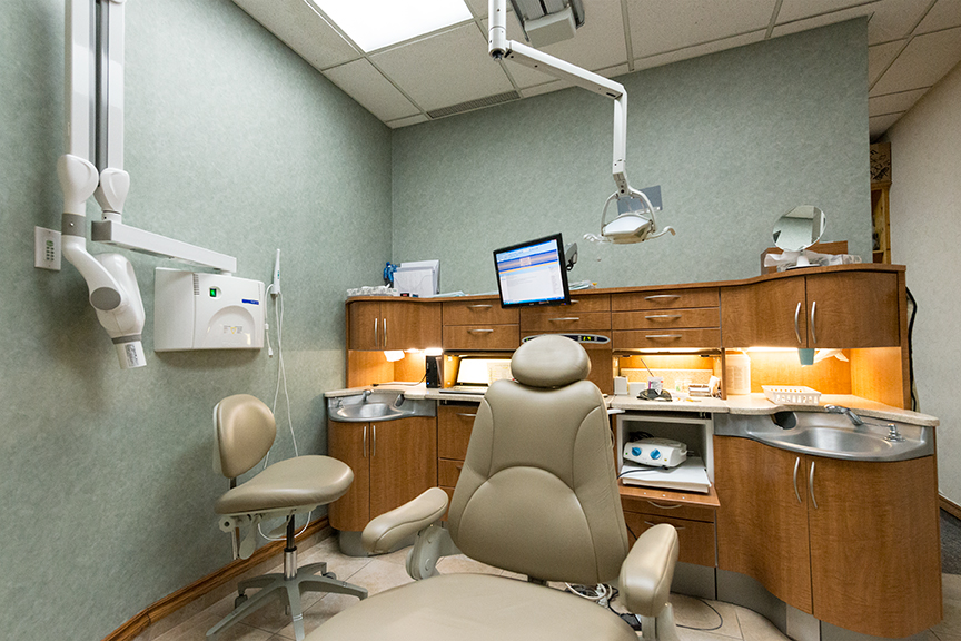 Country Hills Dentistry | 153 Country Hill Dr, Kitchener, ON N2E 2G7, Canada | Phone: (519) 578-5620