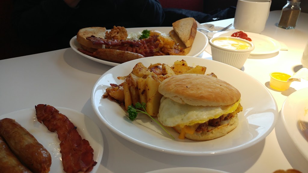 Mary Browns Chicken & Taters | 205 Goderich St, Port Elgin, ON N0H 2C1, Canada | Phone: (519) 389-2004