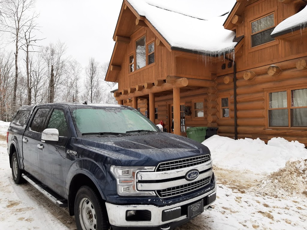 Location 4 Saisons | 3809 Chemin Lacoste, Rivière-Rouge, QC J0T 1T0, Canada | Phone: (866) 964-3853