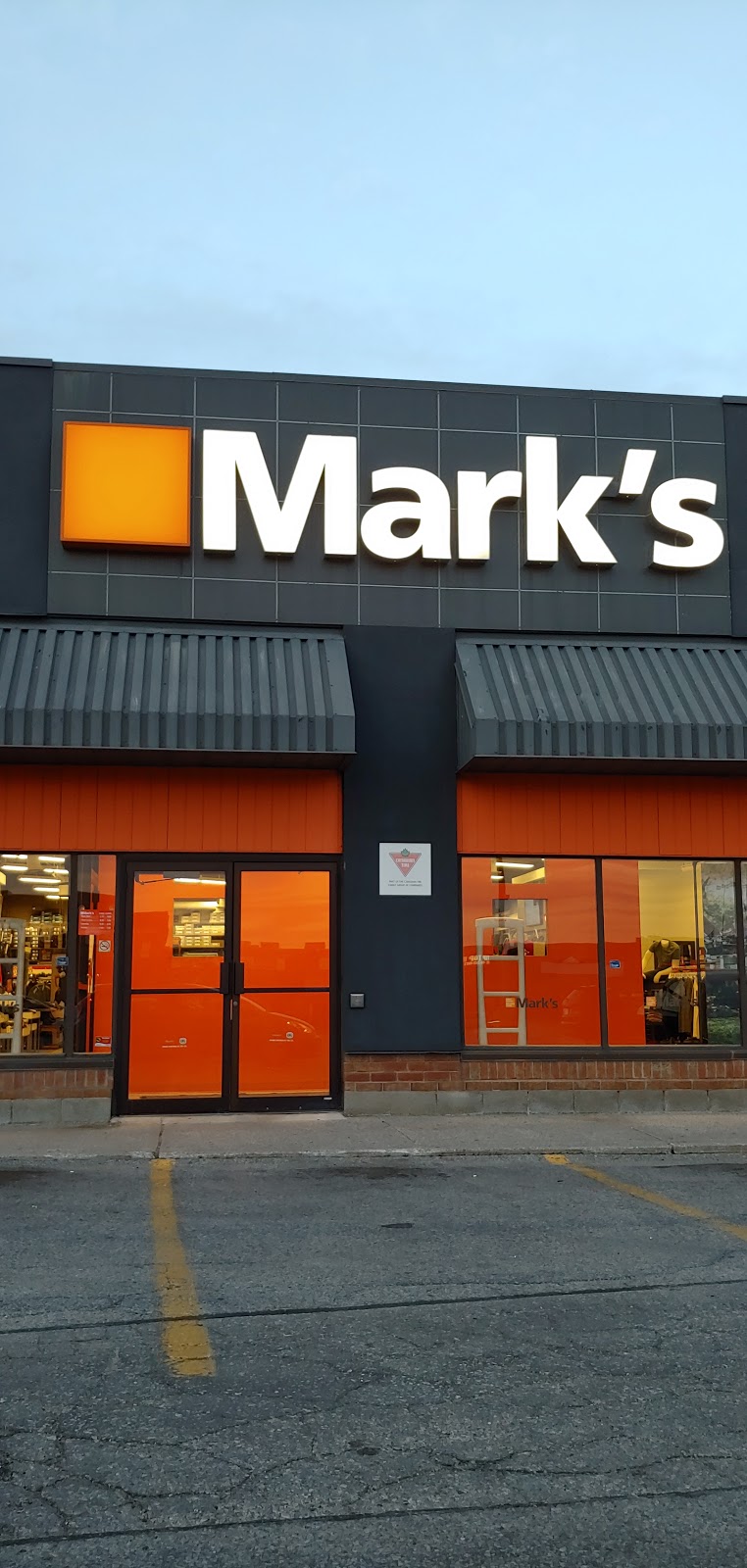 Marks | Weston Rd #2625D, North York, ON M9N 3W2, Canada | Phone: (416) 241-3571