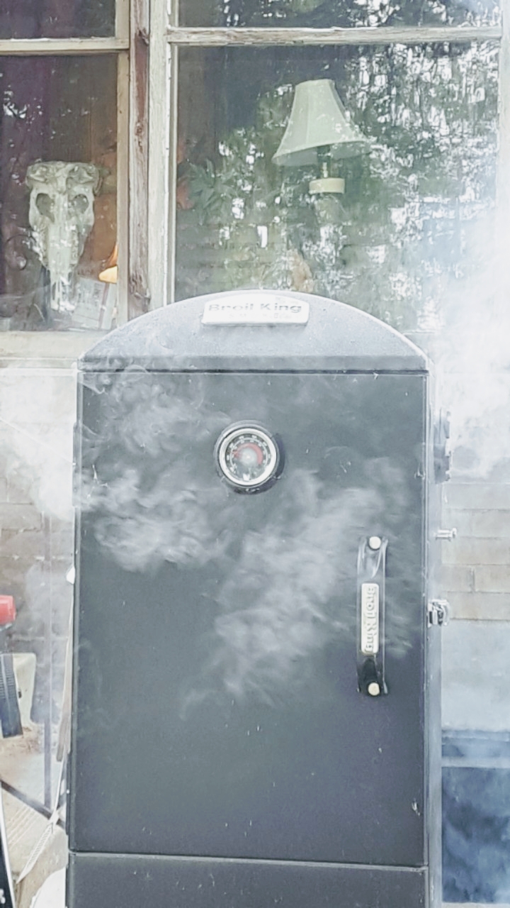 Matts Smokin Firewood | 1960 Snyders Rd E, Baden, ON N0B 2H0, Canada | Phone: (519) 588-1164