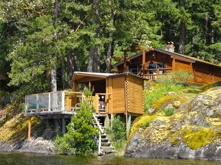 The Cabin Club | 2090 Shawnigan Lake Rd, Shawnigan Lake, BC V0R 2W5, Canada | Phone: (866) 575-0043