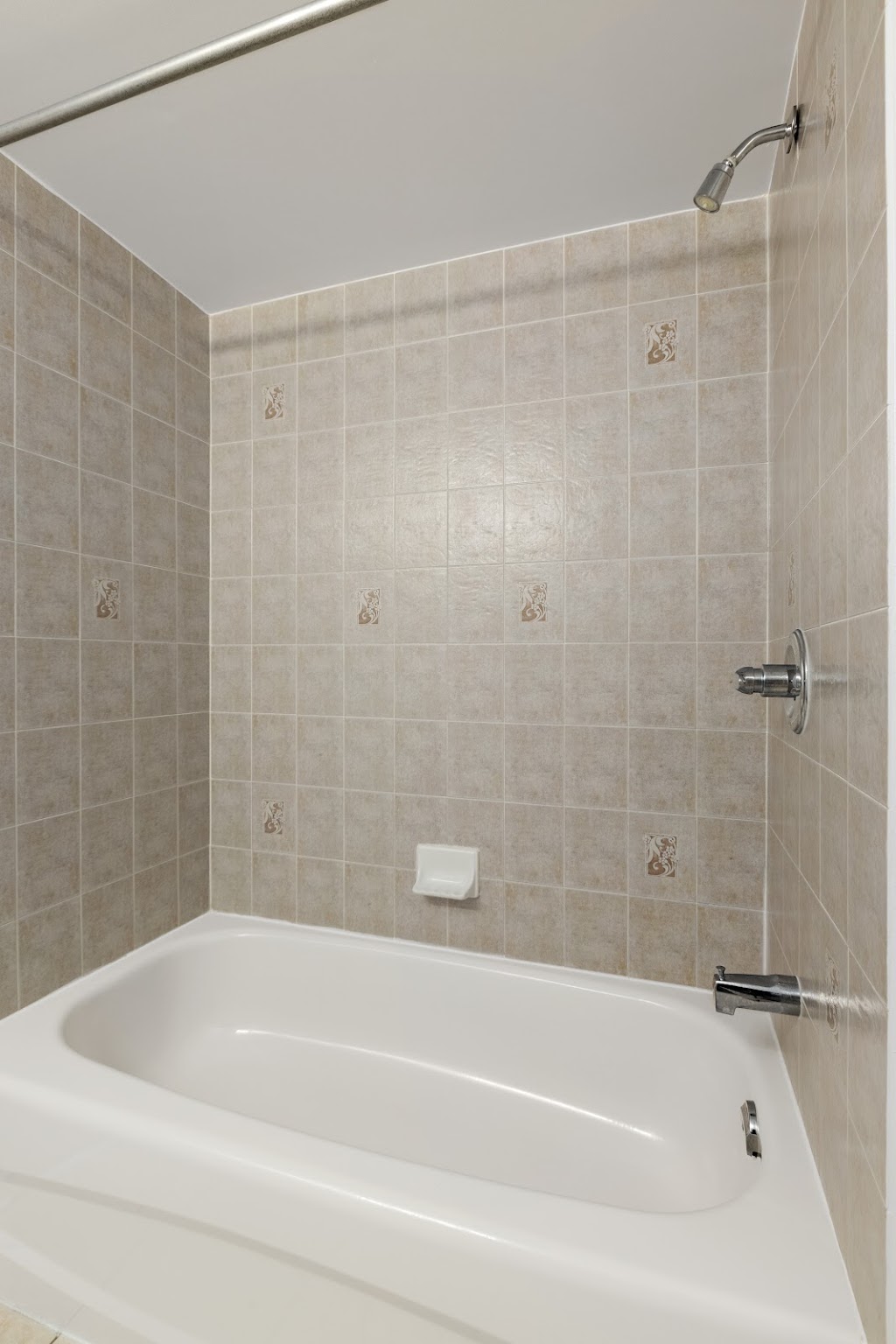 Jubilee Townhomes | 2 Hathaway Dr, Nepean, ON K2G 6S7, Canada | Phone: (613) 699-2077