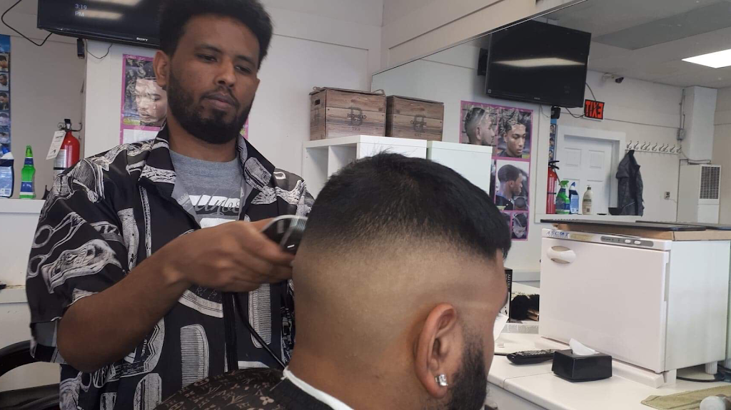 Zee Barbershop | 9008 Jasper Ave, Edmonton, AB T5H 3S8, Canada | Phone: (780) 761-6004