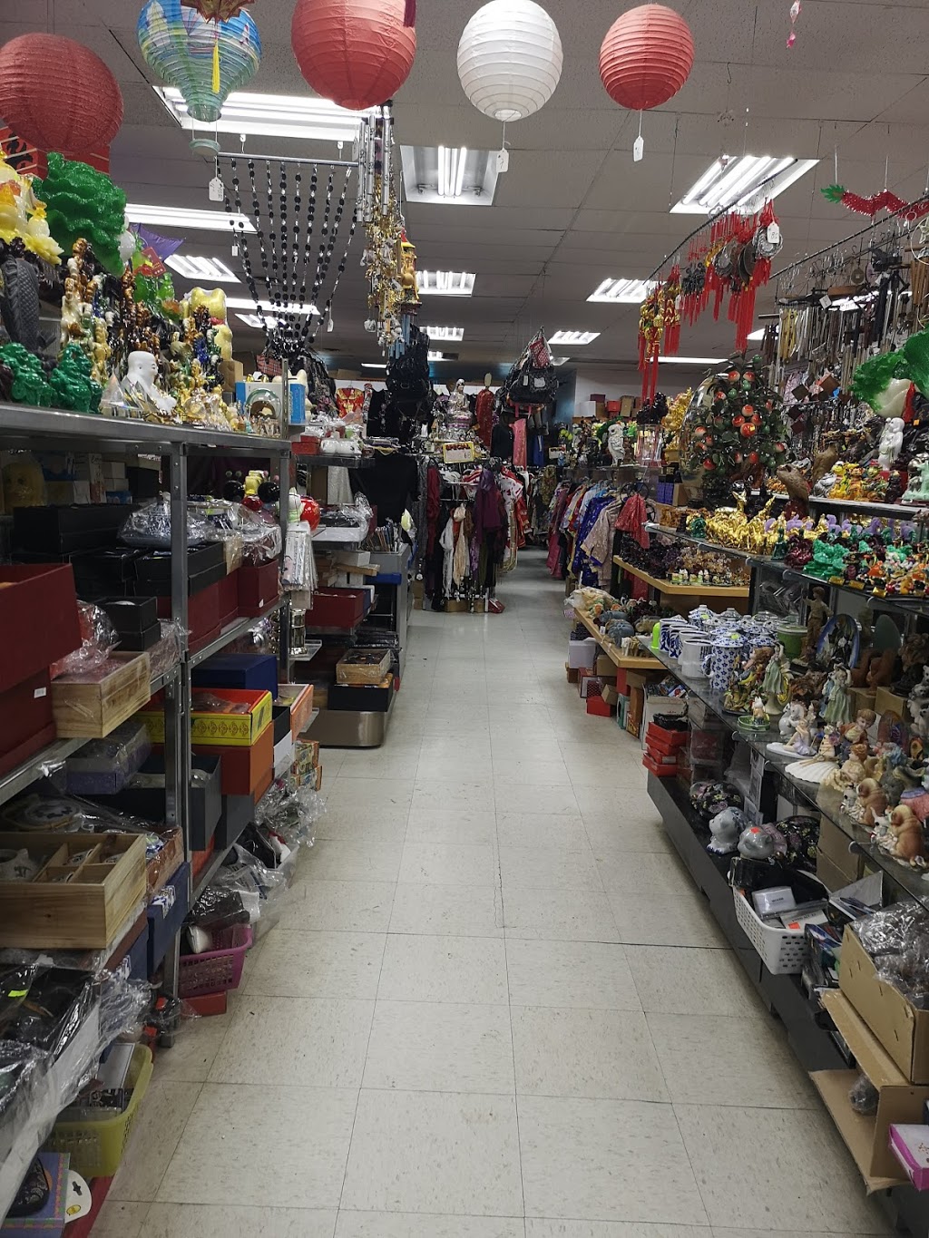 Creative Gifts & Etc | 10577 97 St NW, Edmonton, AB T5H 2L4, Canada | Phone: (780) 423-4517