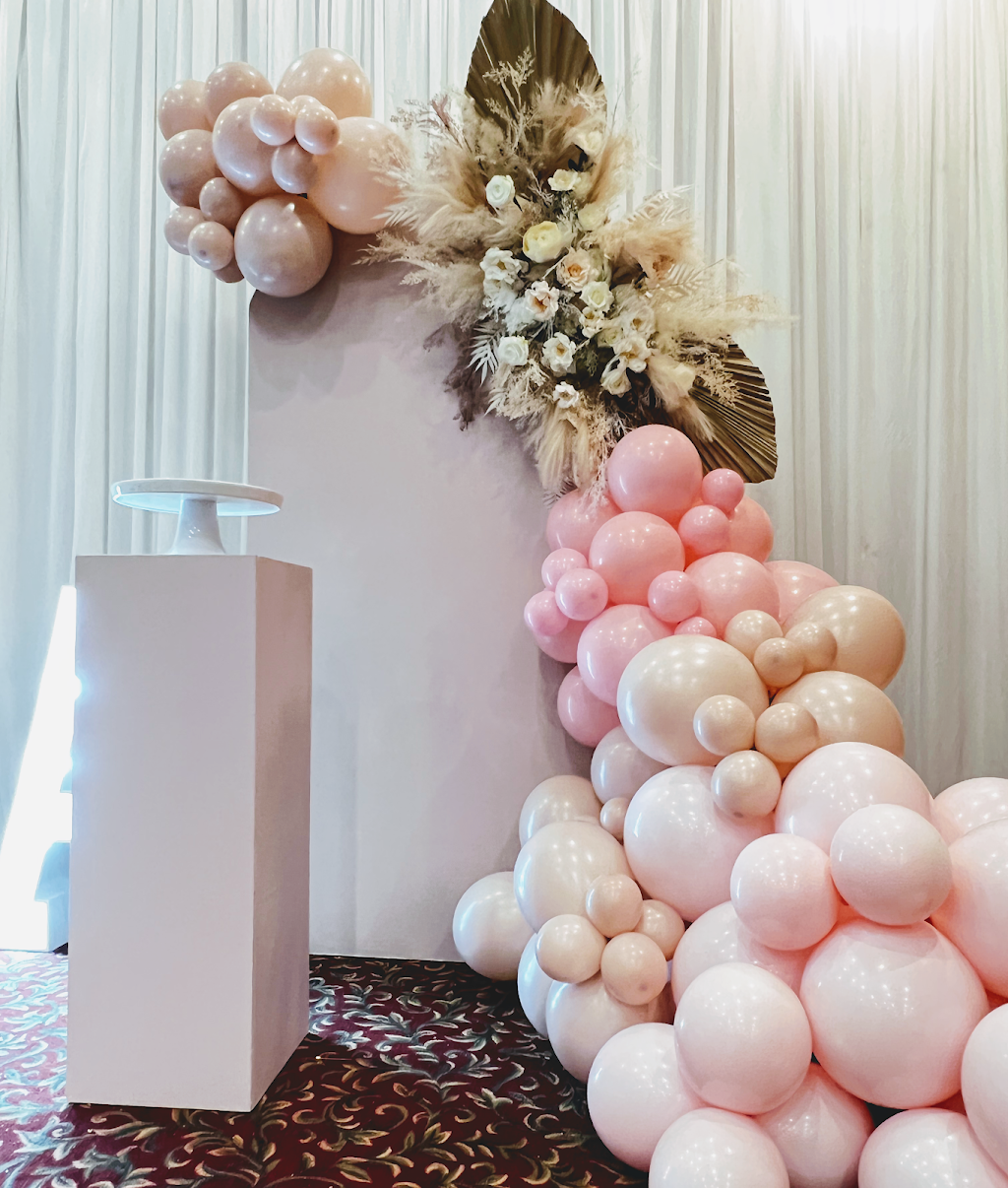 Graceful balloons | 82 Royal Valley Dr, Caledon, ON L7C 1A2, Canada | Phone: (647) 530-1682