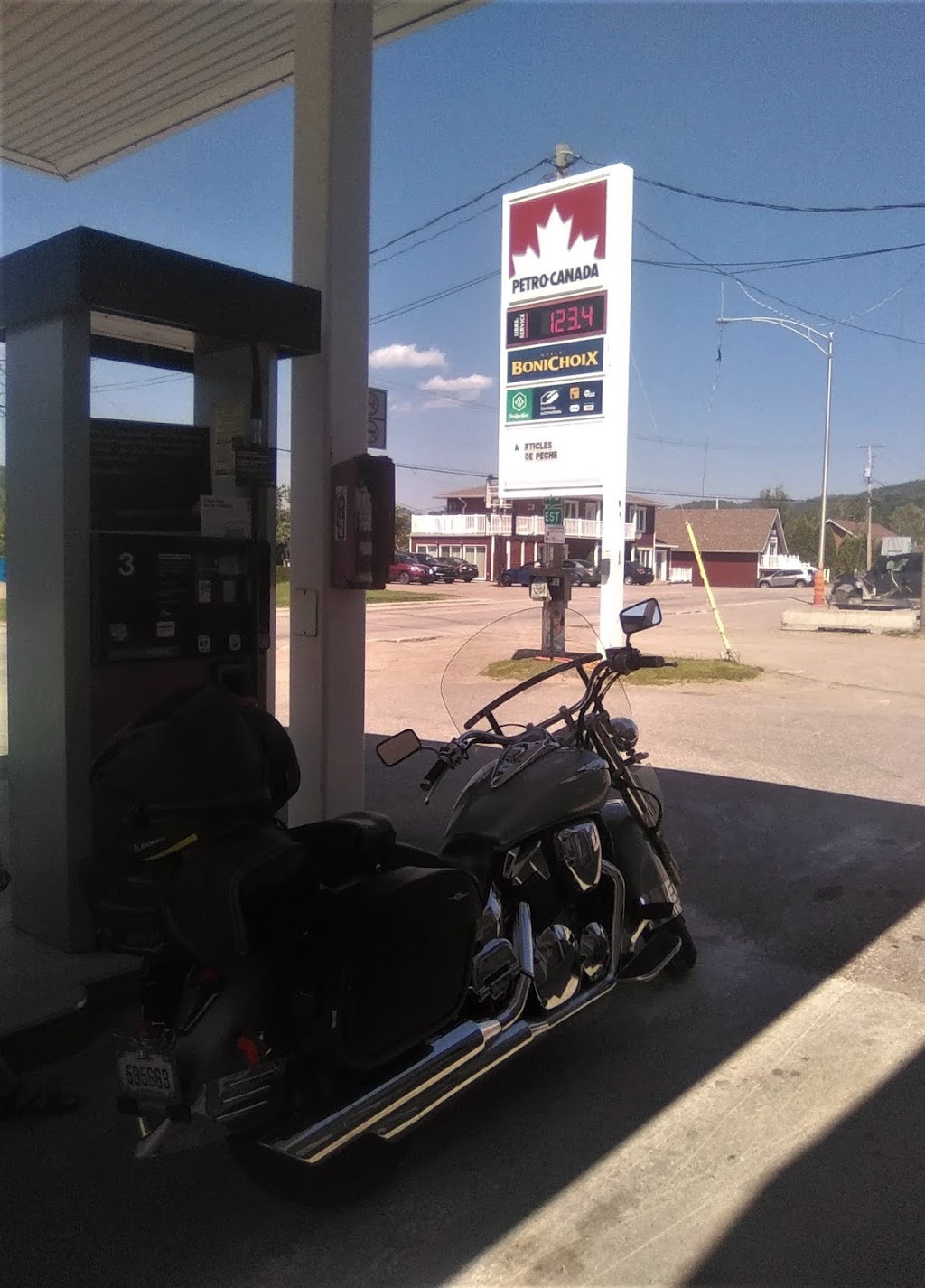 Marché Bonichoix - Alimentation PLD | 160 Rte, QC-170, LAnse-Saint-Jean, QC G0V 1J0, Canada | Phone: (418) 272-2666