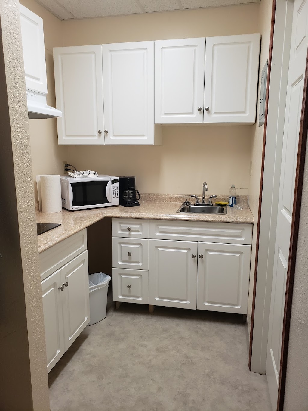 Duchess Village Suites | 103 Centre St, Duchess, AB T0J 0Z0, Canada | Phone: (403) 378-3001