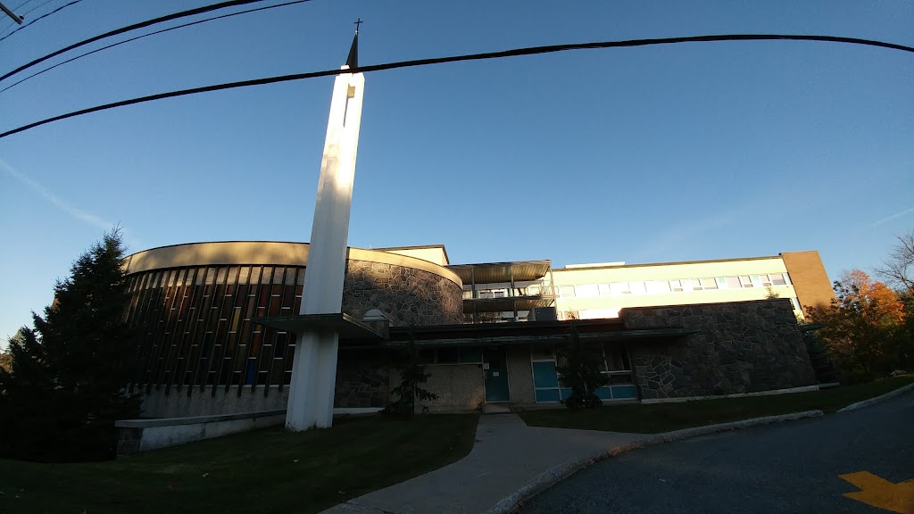 Chsld Estriade Siege Social | 611 Bd Queen-Victoria, Sherbrooke, QC J1H 3R6, Canada | Phone: (819) 564-6681