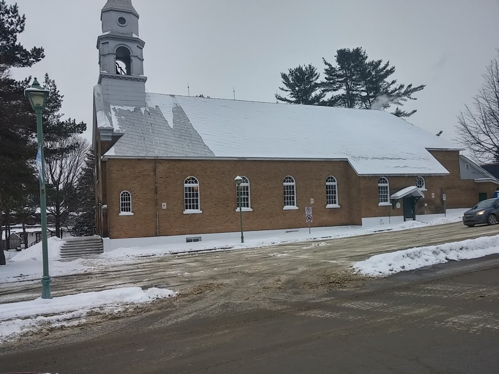 Église Sainte-Marguerite | 80 Chemin Masson, Sainte-Marguerite-du-Lac-Masson, QC J0T 1L0, Canada | Phone: (450) 228-2052