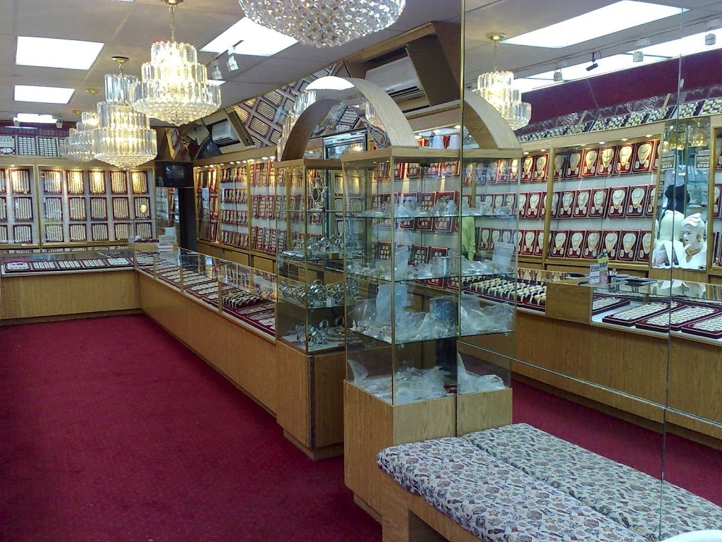 Shivani Jewellers | 7134 Airport Rd, Mississauga, ON L4T 2H1, Canada | Phone: (905) 671-4545
