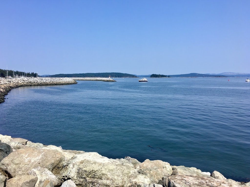 Beacon Park | 9801 Seaport Pl, Sidney, BC V8L 4X3, Canada