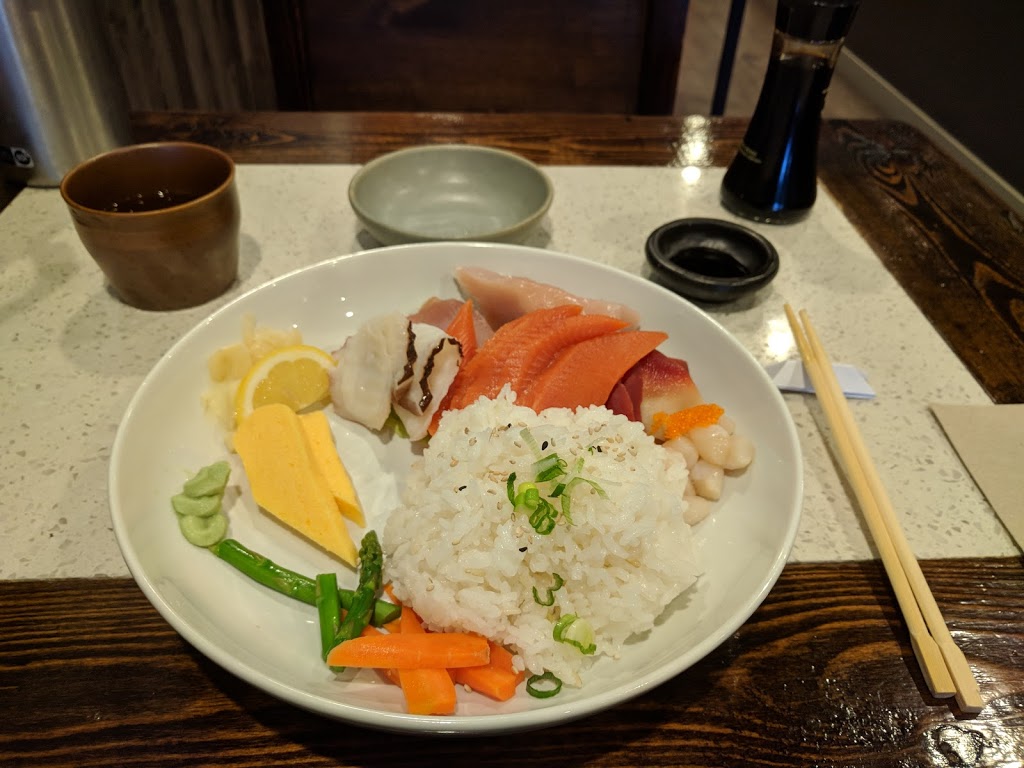 Sushi Boss | 103-3033 Robson Dr, Coquitlam, BC V3E 6A3, Canada | Phone: (604) 474-1261