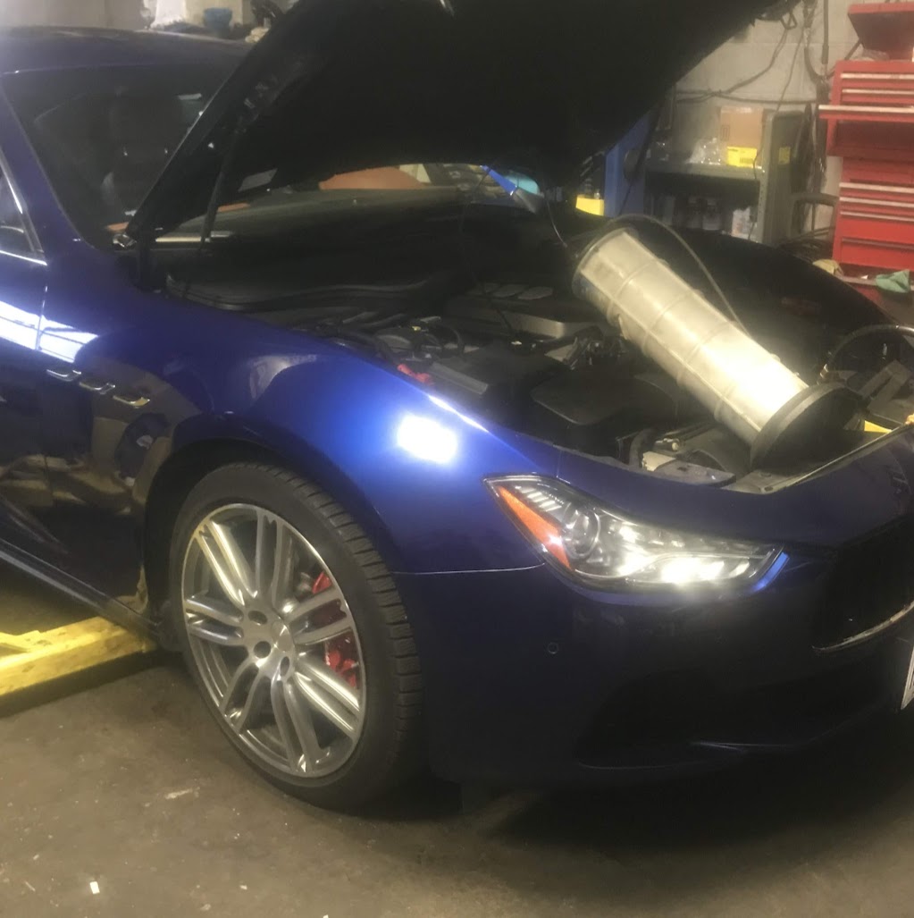 Ozgur Auto services and car sales | 12 Lepage Ct, North York, ON M3J 1Z9, Canada | Phone: (416) 731-3516