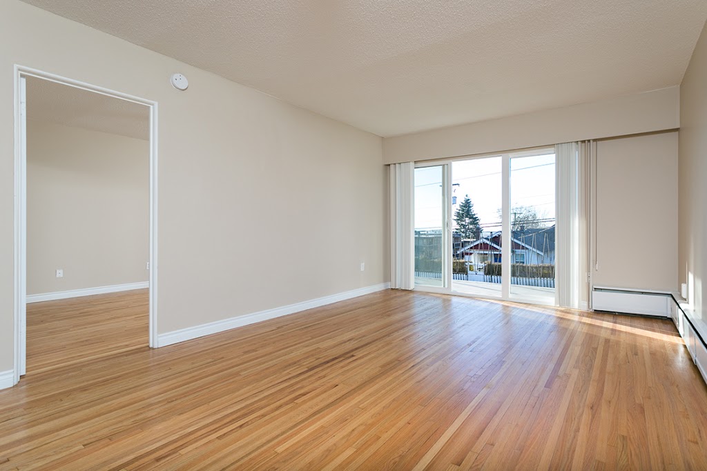 The Laurels Apartments | 910 St Andrews St, New Westminster, BC V3M 1W2, Canada | Phone: (604) 239-8890