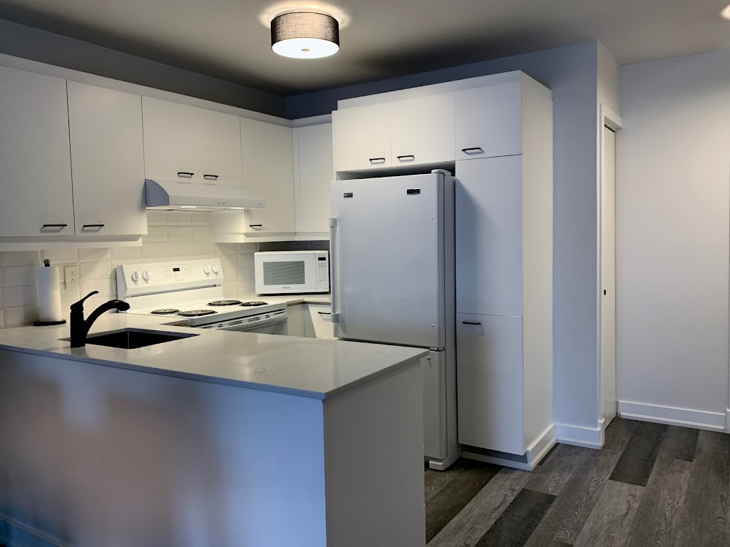 Mina Capital | 5155 DES, Sources Blvd, Dollard-Des Ormeaux, QC H8Y 3N9, Canada | Phone: (514) 663-1777