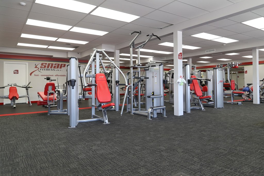 Snap Fitness | 6745 Hastings St, Burnaby, BC V5B 1S6, Canada | Phone: (604) 283-9941