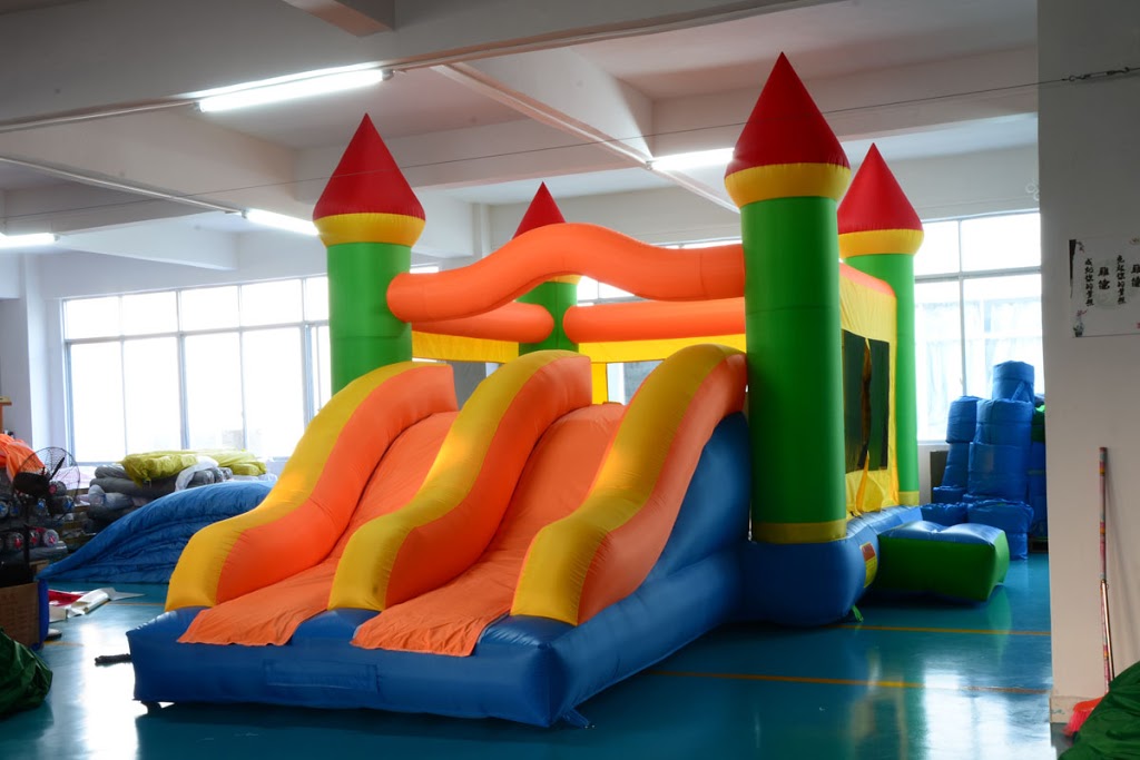 Mille Pattes Amusements | 40 Rue Jacques-Nau, Lévis, QC G6V 9J4, Canada | Phone: (418) 835-6555