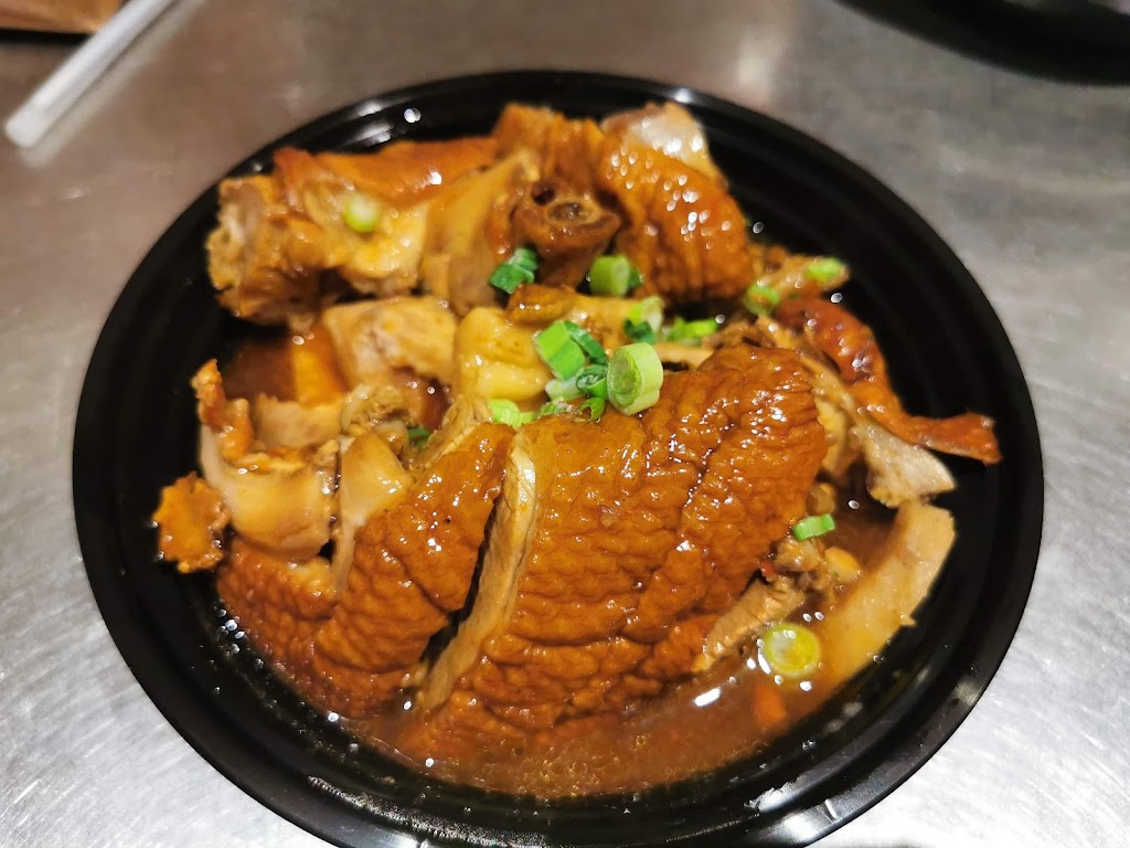 Best Friend Chinese Restaurant 老友记厨房 | 888 Dundas St E, Mississauga, ON L4Y 4H5, Canada | Phone: (905) 848-2010