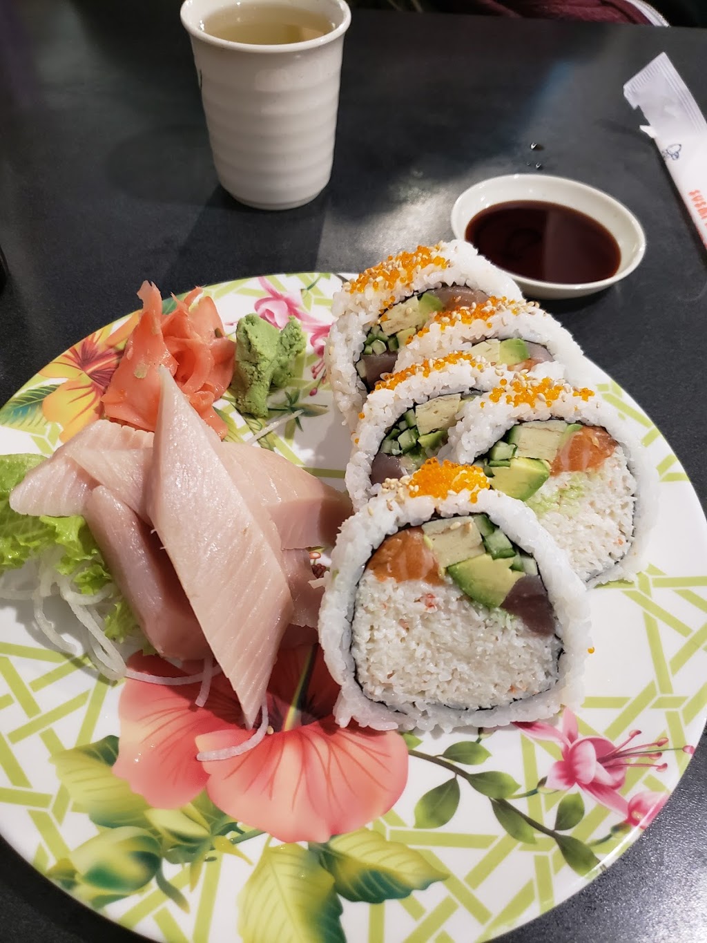 Guildford Sushi House | 10330 152 St #40, Surrey, BC V3R 4G8, Canada | Phone: (604) 588-8620