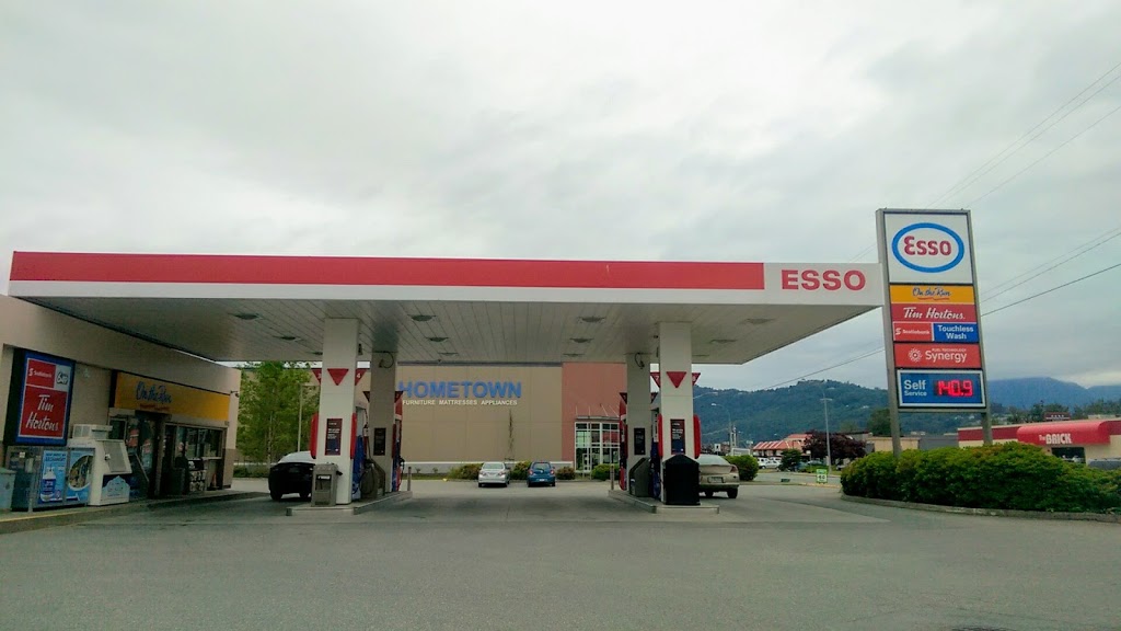 ESSO Smart Stop 37888 | 7680 Amber Dr, Chilliwack, BC V2R 3P3, Canada | Phone: (604) 847-1765