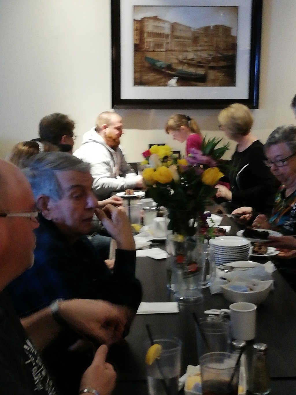 Cousin Vinnys Restaurant & Bar - Chelmsford | 4764 Regional Rd 15, Chelmsford, ON P0M 1L0, Canada | Phone: (705) 855-0003