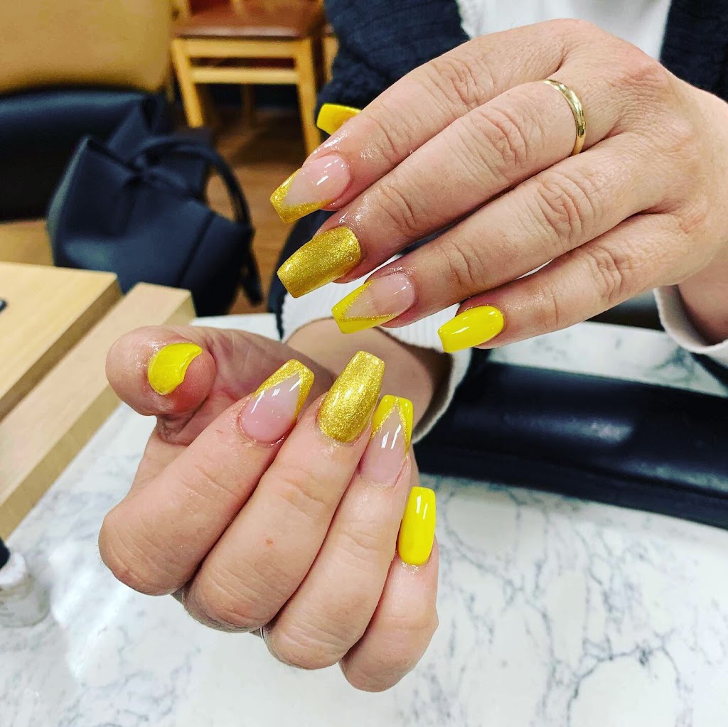 Regal Nails, Salon & Spa | 600 Mitchell Rd S, Listowel, ON N4W 3T1, Canada | Phone: (519) 291-2288