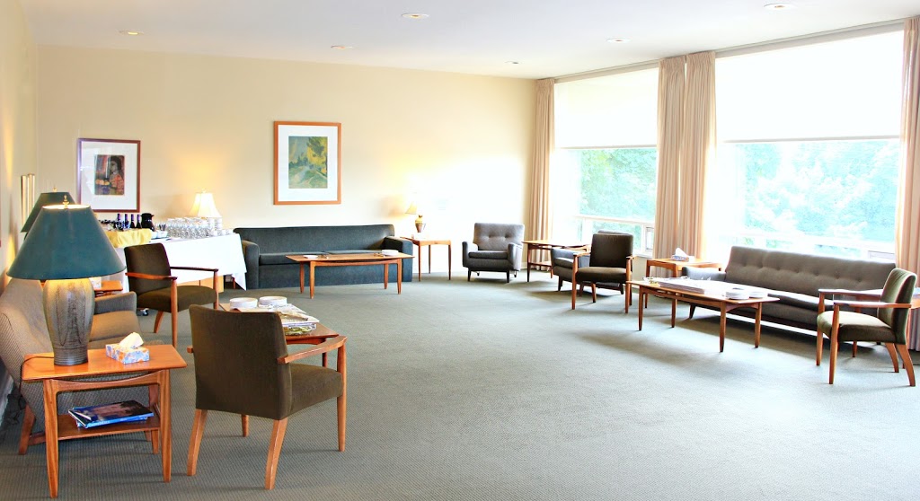Hulse Playfair & McGarry- West Chapel | 150 Woodroffe Ave, Ottawa, ON K2A 3T9, Canada | Phone: (613) 728-1761
