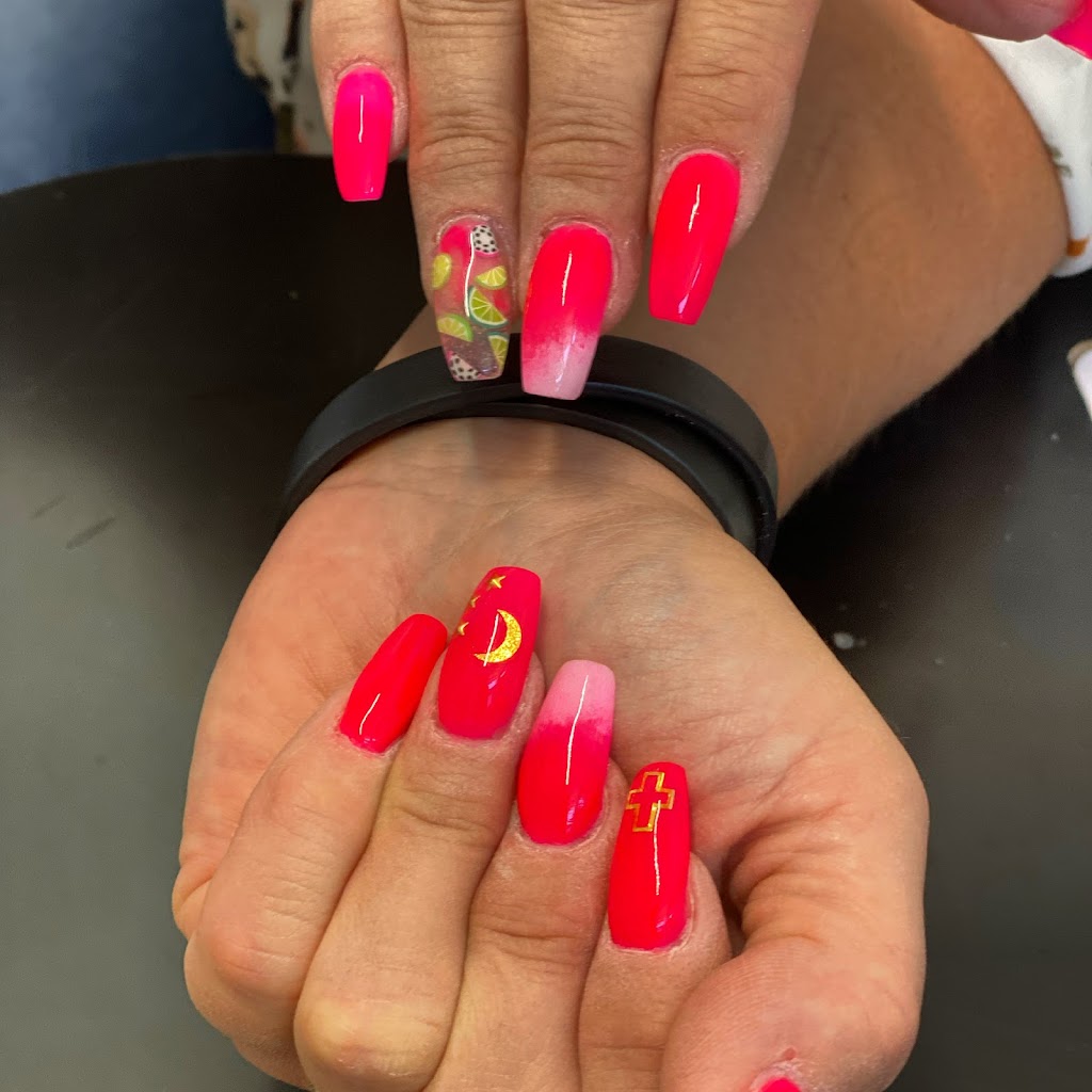 NicAlexe Créations / Ongles et Cils | 2305 Bd du Curé-Labelle, Saint-Jérôme, QC J7Y 5E9, Canada | Phone: (450) 821-0544