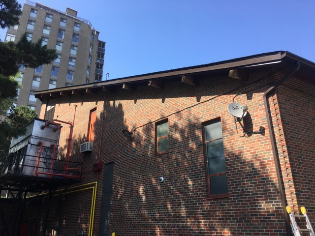 Jmc Eavestroughing | 7800 Enfield Rd, Hampton, ON L0B 1J0, Canada | Phone: (905) 767-4341