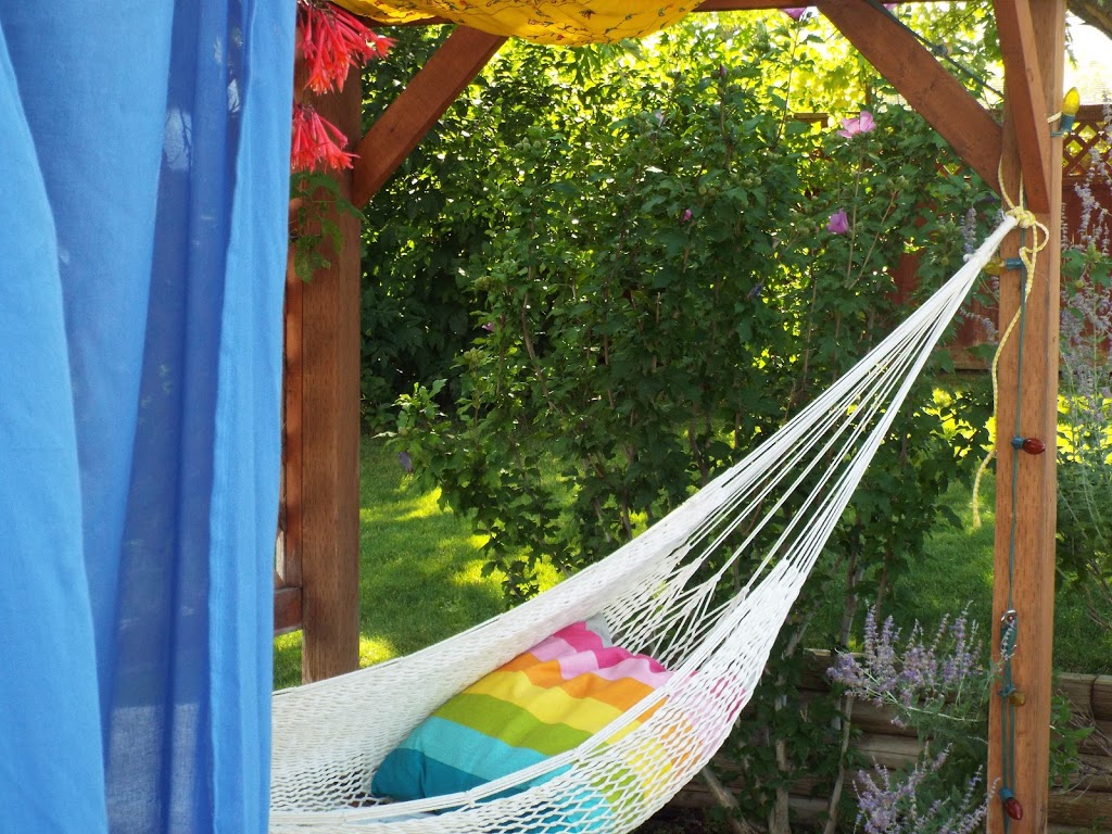 Garden Oasis B&B | 6622 Mountainview Dr, Oliver, BC V0H 1T4, Canada | Phone: (604) 853-4311