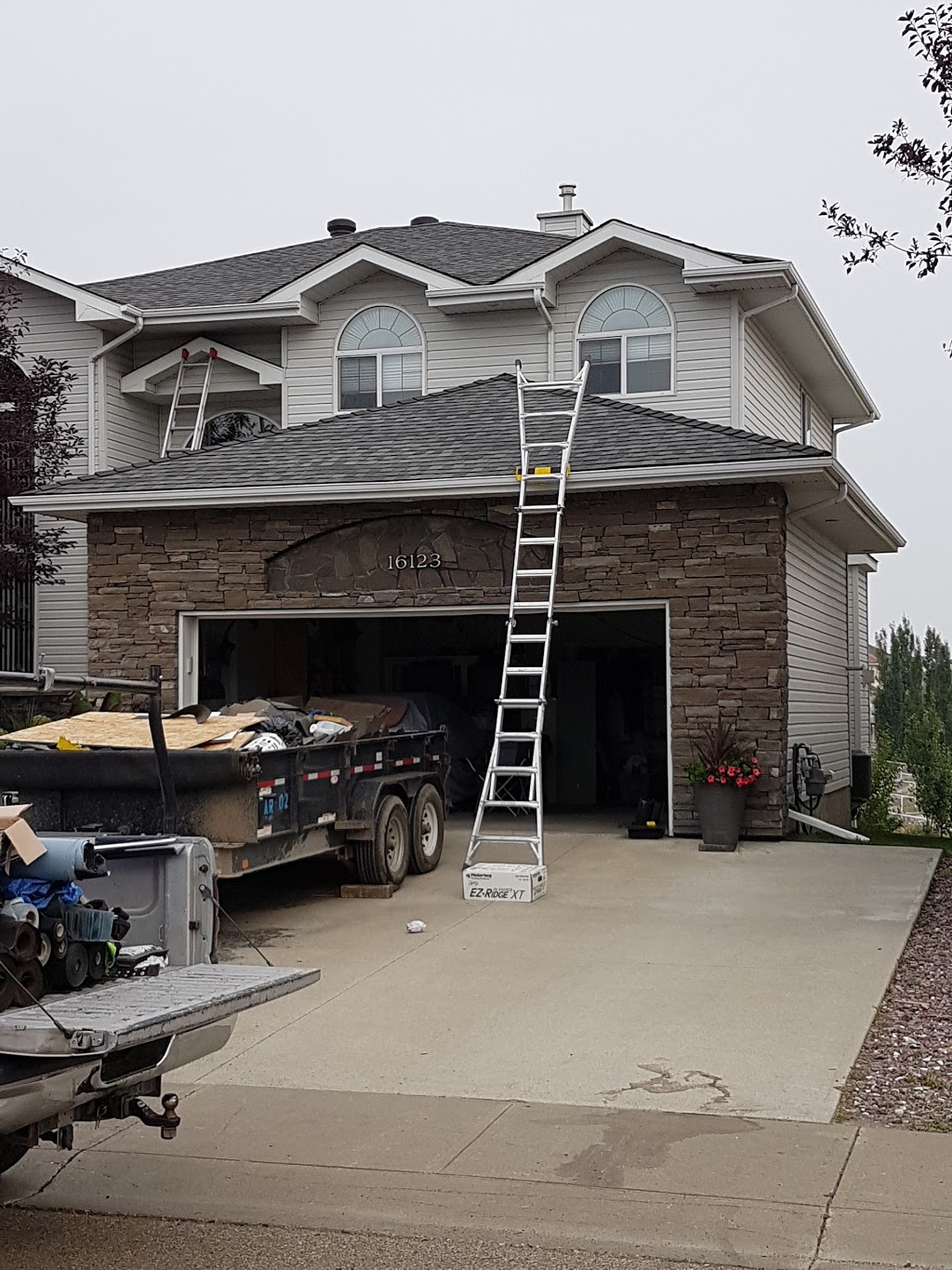 PJ Roofing | 140 Castle Dr NW, Edmonton, AB T5X 6J2, Canada | Phone: (780) 885-9149