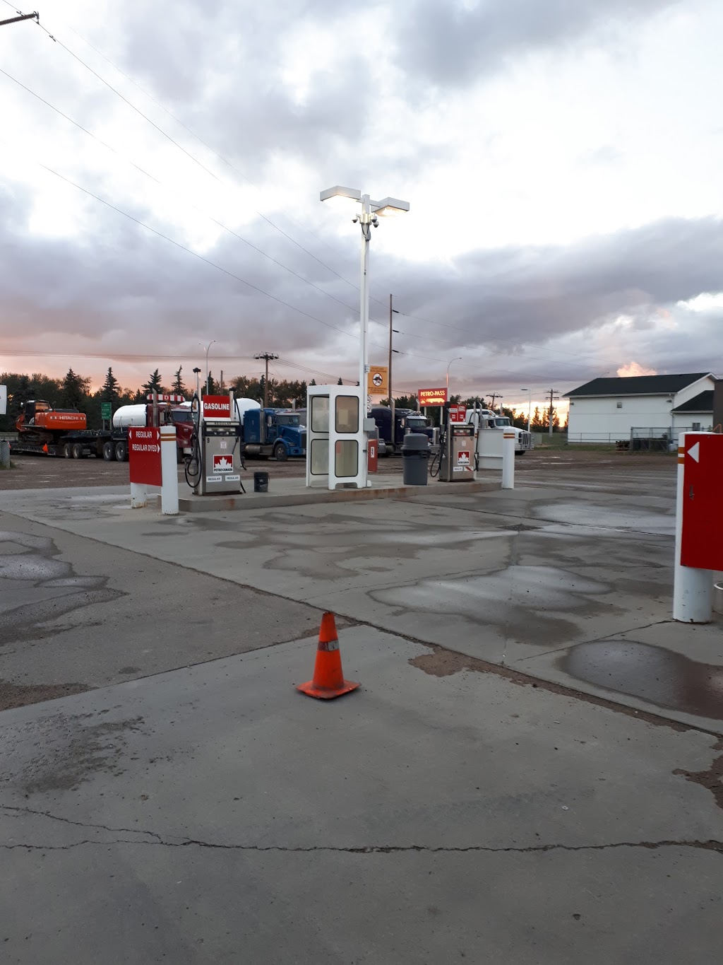 Petro-Pass Truck Stop | 11128 88 Ave, Fort Saskatchewan, AB T8L 3K8, Canada | Phone: (780) 998-2432