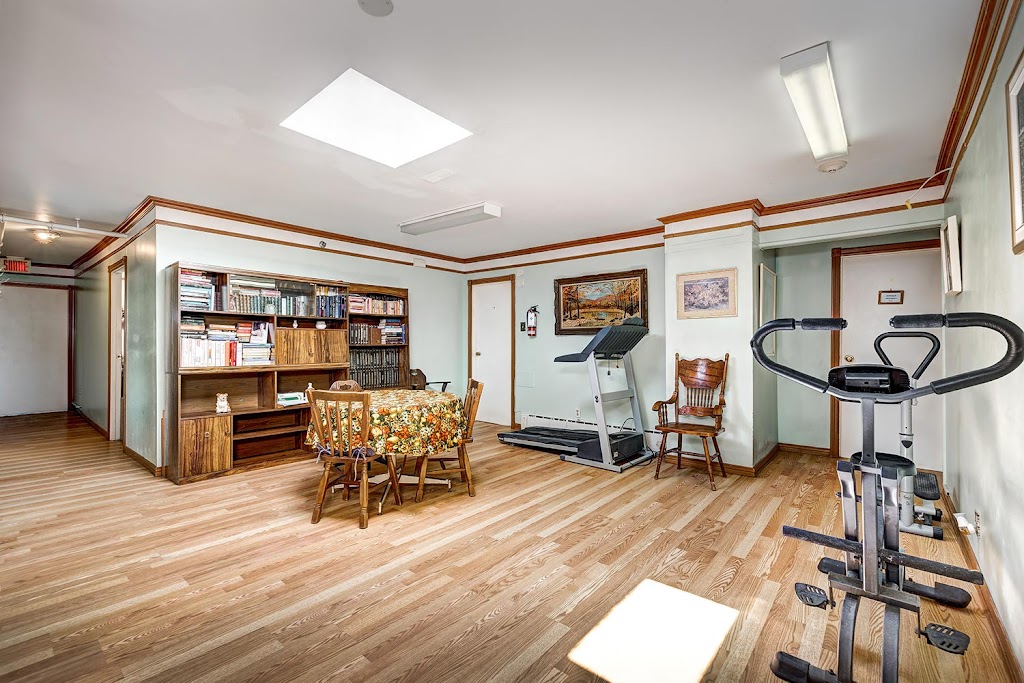 Manoir St-Claude | 171 7e Avenue, Laval, QC H7N 4J5, Canada | Phone: (514) 967-7770