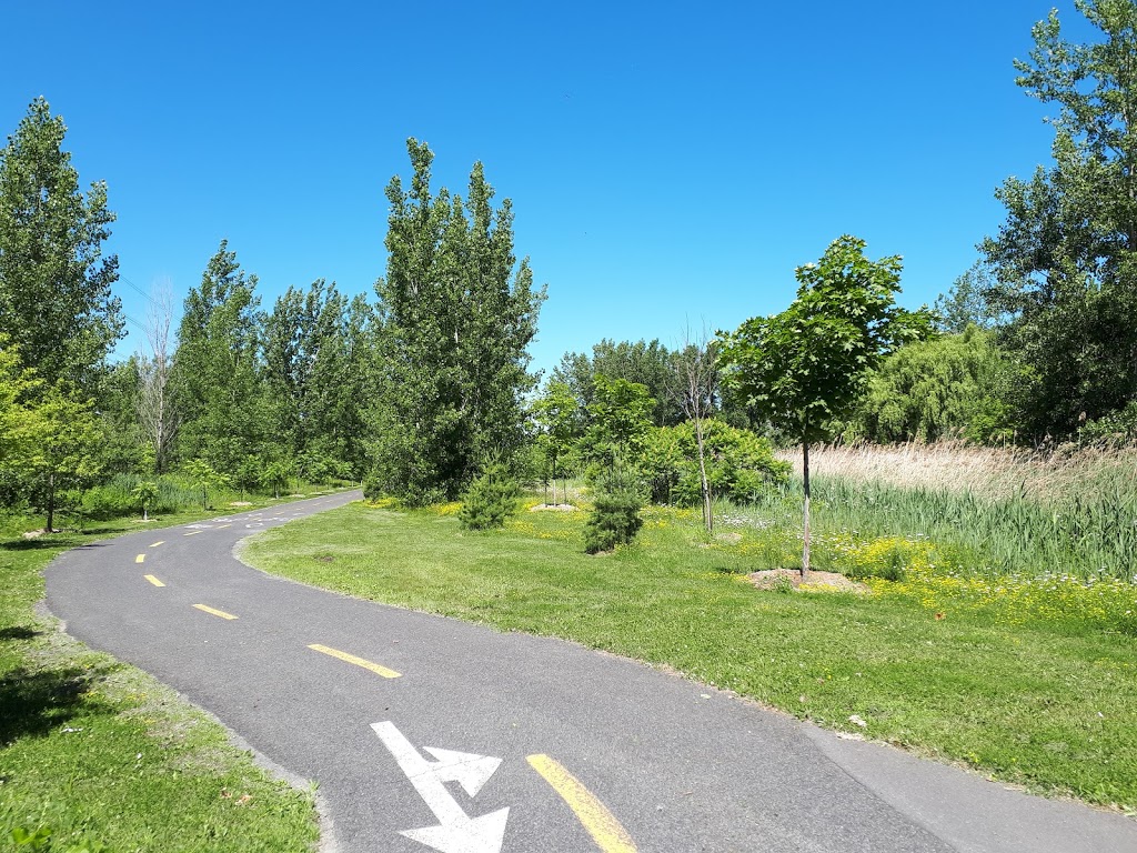 Parc Illinois Park | Brossard, QC J4Y, Canada