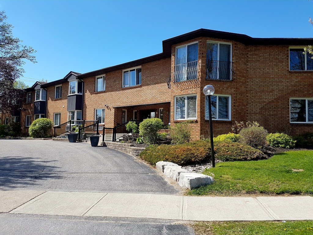 Barrie Manor Enhanced Care Community | 340 Blake St, Barrie, ON L4M 1L3, Canada | Phone: (705) 722-3611