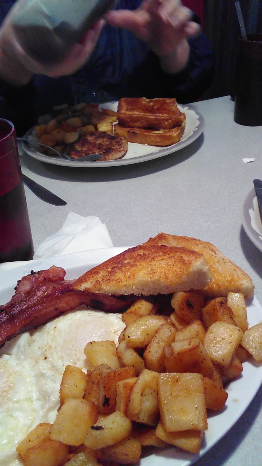 Hometown Cafe | 3 N Main St, Norwood, NY 13668, USA | Phone: (315) 353-2852