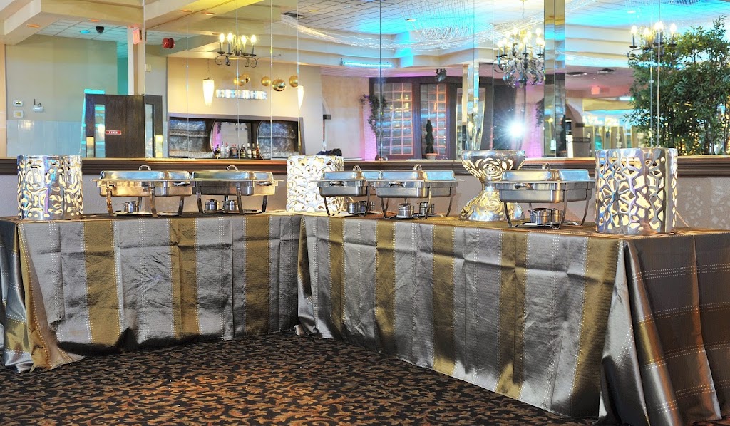 Fuzion Banquets | 1300 Britannia Rd E, Mississauga, ON L4W 1C8, Canada | Phone: (905) 564-1122