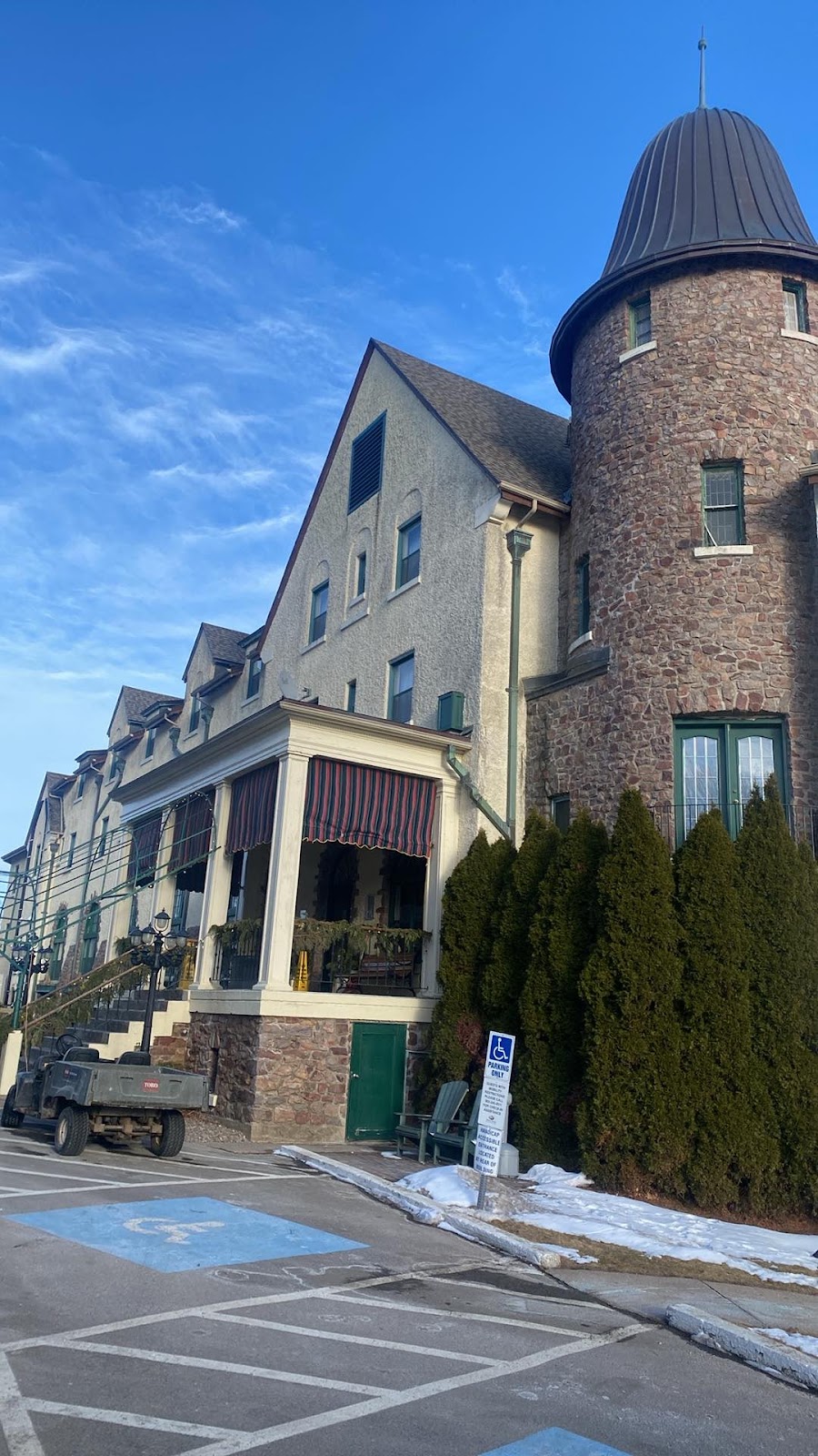 Pines Resort Hotel Golf Club | 111 Culloden Rd, Digby, NS B0V 1A0, Canada | Phone: (902) 245-4104