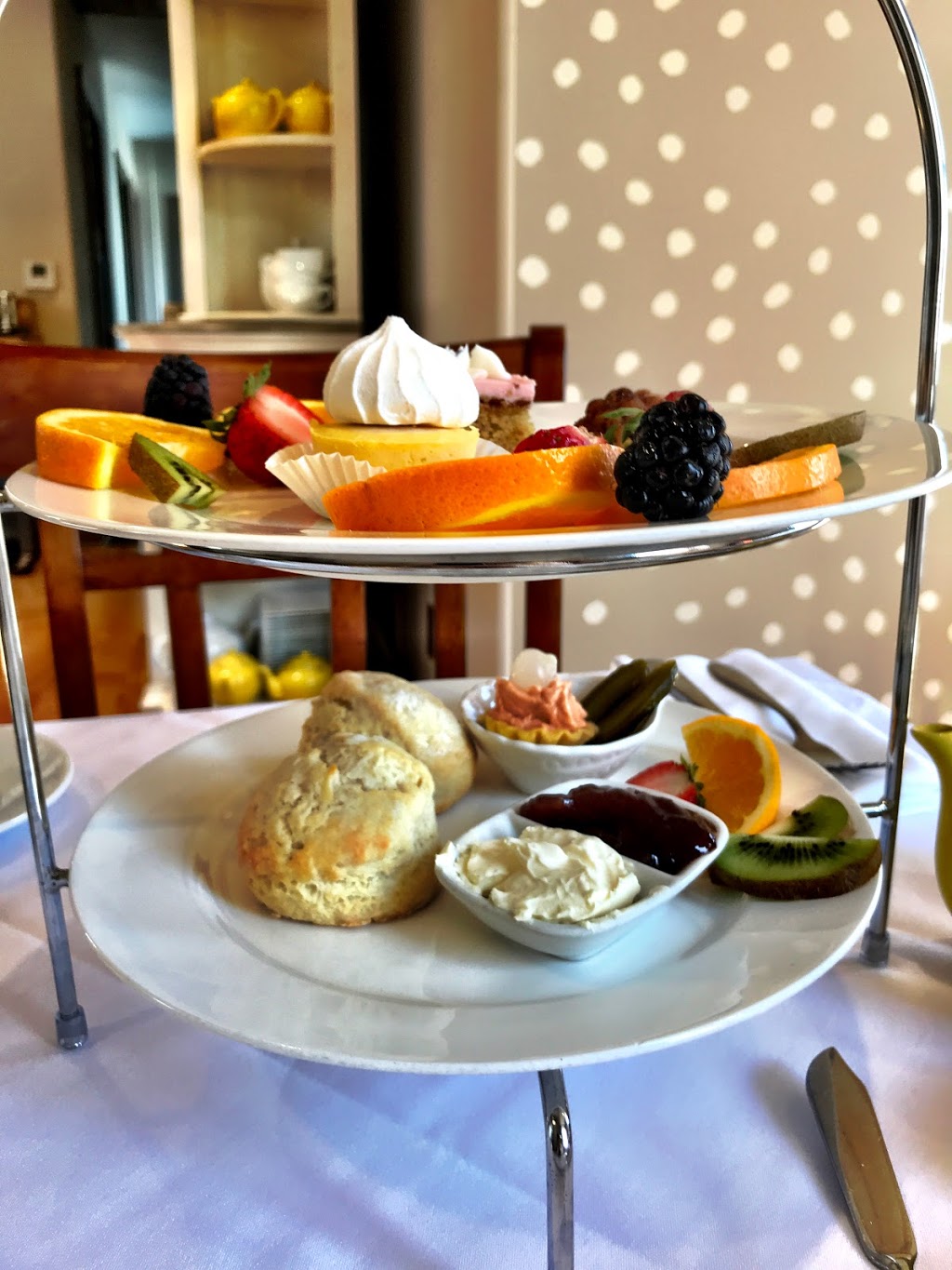 Waterdown Tea House | 297 Dundas St E, Waterdown, ON L0R 2H0, Canada | Phone: (905) 690-4646