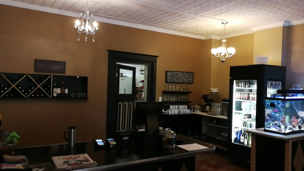 Curbside Grill | 224 Ottawa St N, Hamilton, ON L8H 3Z6, Canada | Phone: (905) 393-0757
