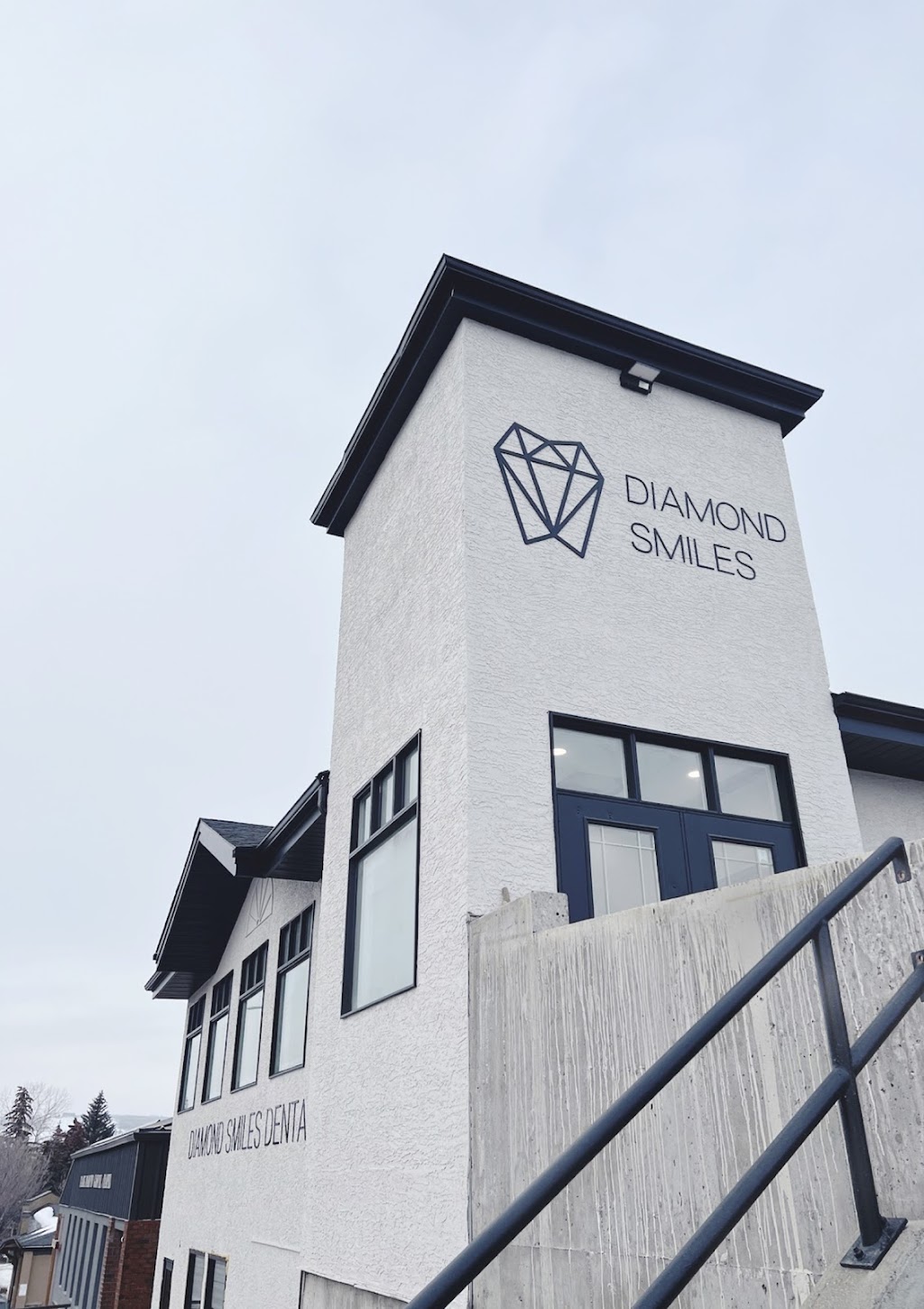 Diamond Smiles | 202 Centre Ave W, Black Diamond, AB T0L 0H0, Canada | Phone: (587) 208-4448