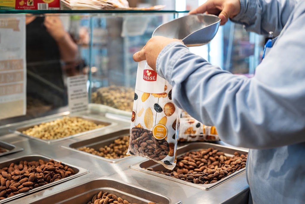 Bassé Nuts | 4555 Desserte Nord Autoroute 440, Laval, QC H7P 4W6, Canada | Phone: (450) 781-1255