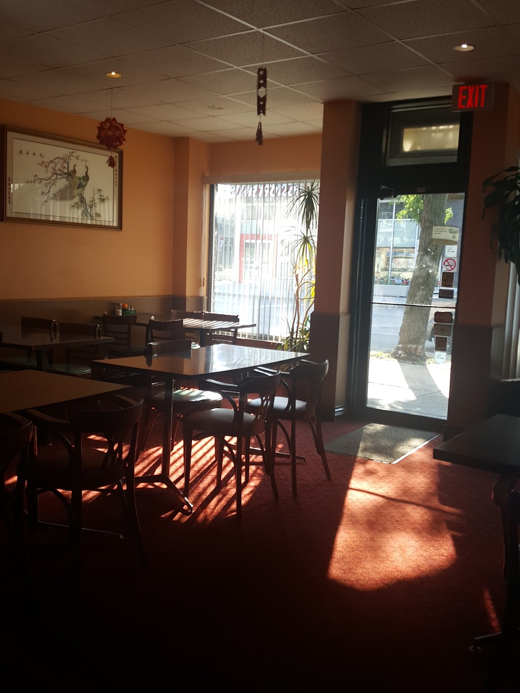 Joy Inn Restaurant & Tavern | 74 Ottawa St N, Hamilton, ON L8H 3Z1, Canada | Phone: (905) 549-5523