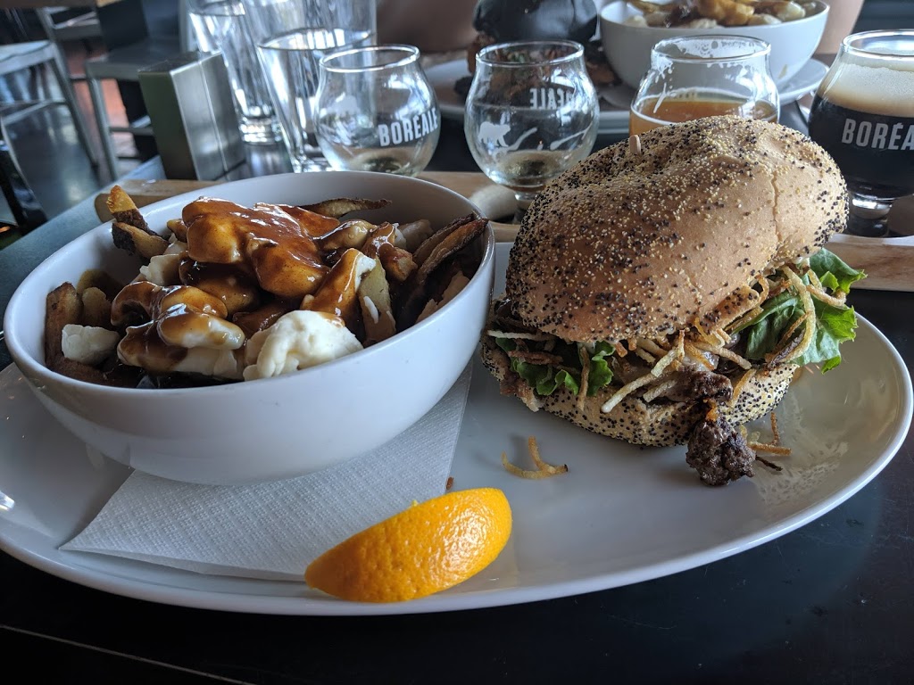Chez Victor | 1610 Boulevard Alphonse-Desjardins, Lévis, QC G6V 0H1, Canada | Phone: (418) 903-9898
