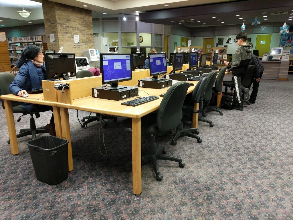 Maple Library | 10190 Keele St, Maple, ON L6A 1G3, Canada | Phone: (905) 653-7323