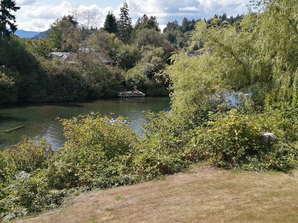Riverside Inn | 56 N Shore Dr, Lake Cowichan, BC V0R 2G0, Canada | Phone: (250) 749-6373