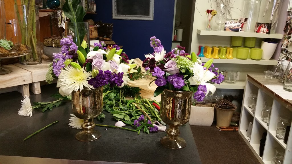 Belmont Flower Market | 722 Belmont Ave W, Kitchener, ON N2M 1P2, Canada | Phone: (519) 570-1490